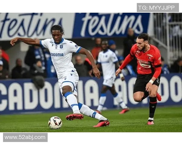 塞维利亚继续领跑西甲，战绩炫目却有众多伤病困扰